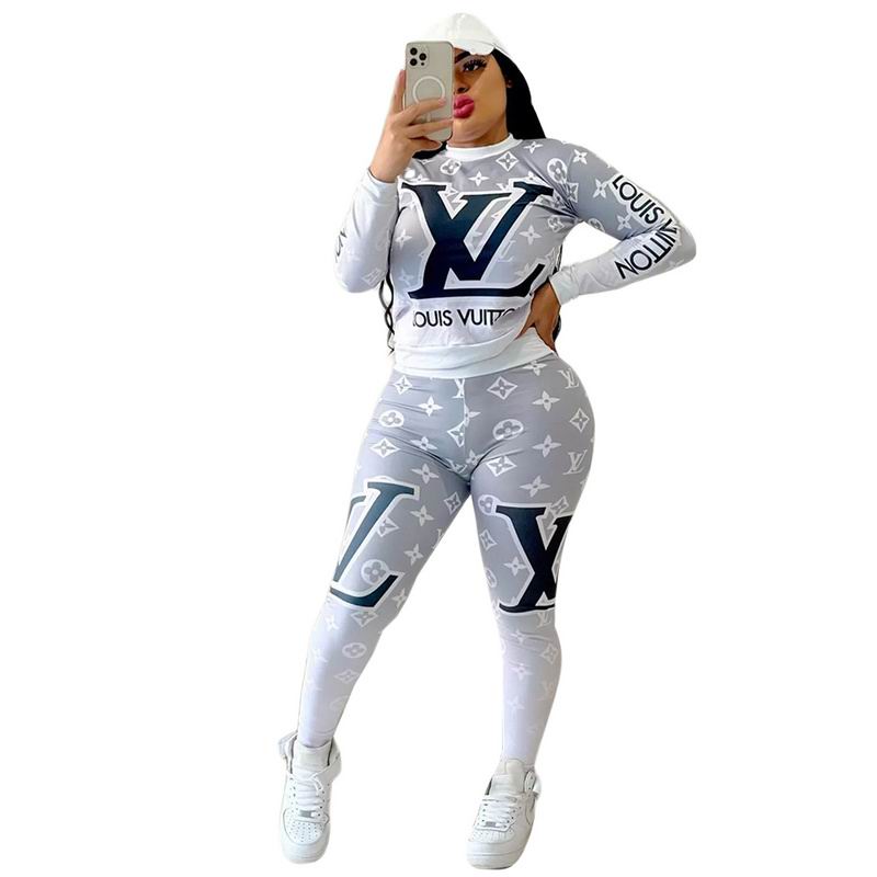Louis Vuitton Tracksuit Wmns ID:20261003-118